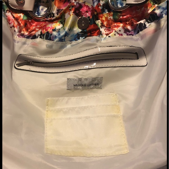 WILSONS LEATHER Floral handbag with White Accent - Picture 5 of 8